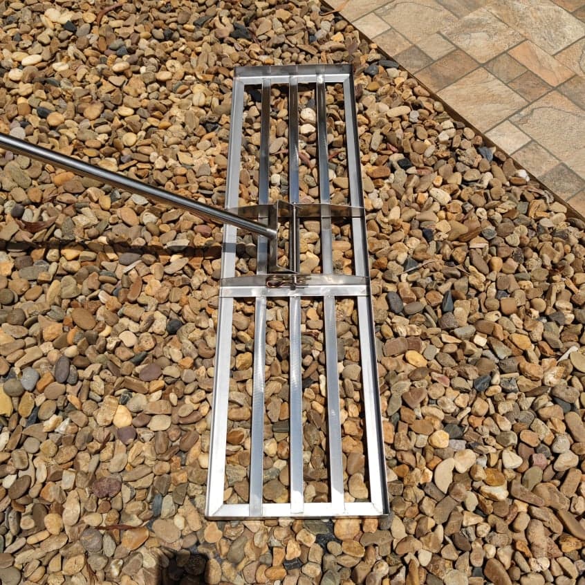 Stainless Steel Lawn Lute (77 cm): image 5